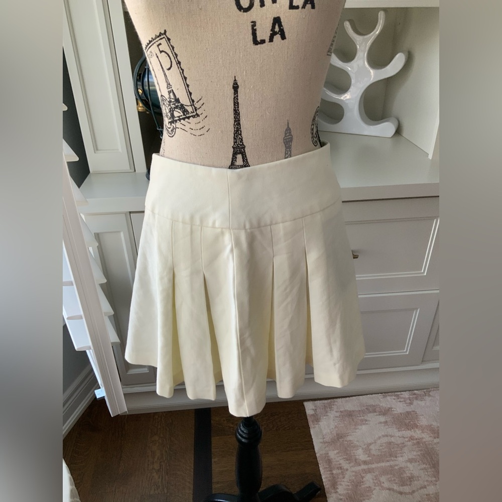 Vintage UNITED COLORS OF BENETTON White Tennis Pleated Skirt Size Large Women’s